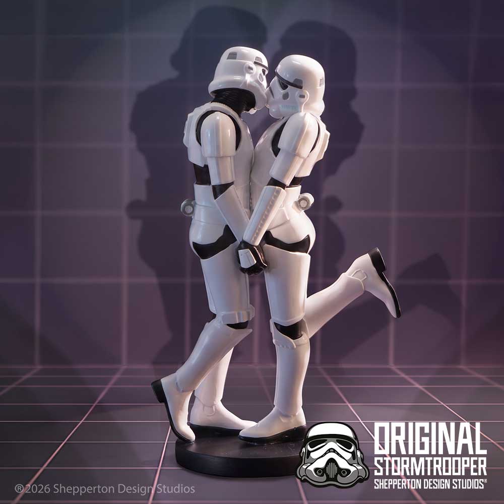 Original Stormtrooper First Kiss Figurine 14.6cm